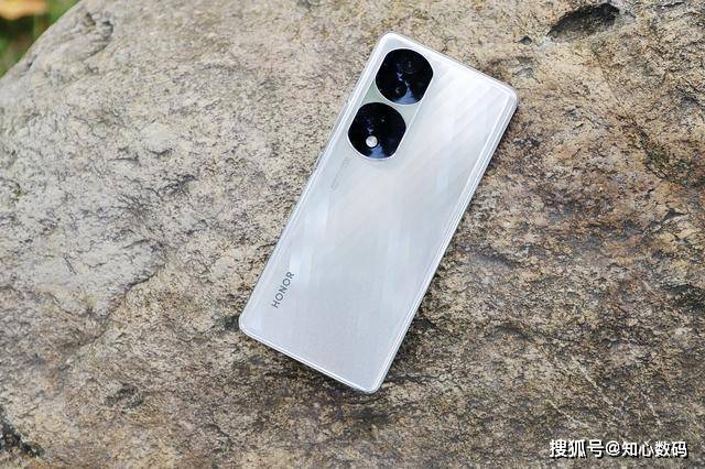 荣耀70 Pro和荣耀70 Pro+有什么区别<strong></p>
<p>火币pro下载</strong>？哪款更值得入手？