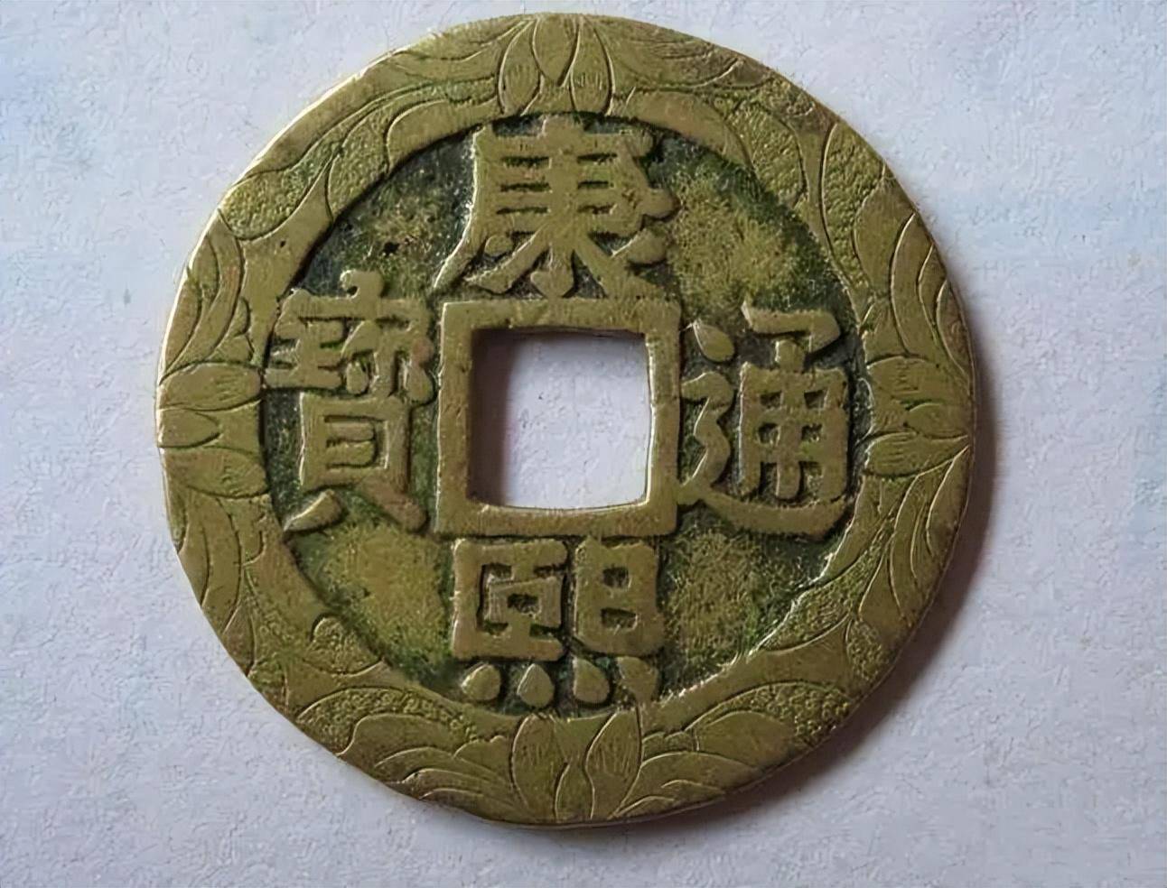 入手裸币<strong></p>
<p>响币</strong>,还是评级币?