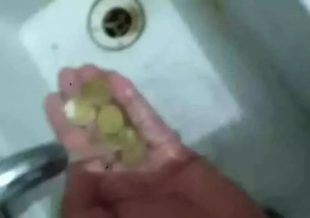 小心<strong></p>
<p>世纪币</strong>！你收藏的梅花套币可能是水洗币！