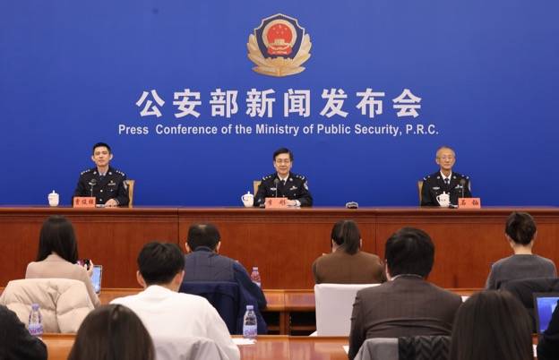 公安部：将提醒、约谈、限期整改网络谣言案事件频发的网络平台