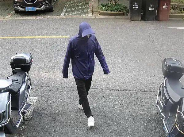 男子对前妻动起“歪脑筋”<strong></p>
<p>最近理财</strong>，潜入其家中……上海警方：刑拘