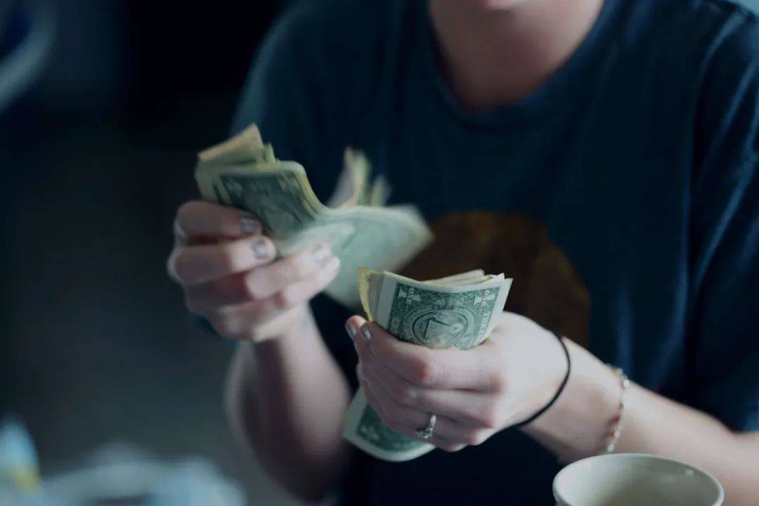 3年内闭店率高达61.23%<strong></p>
<p>最近理财</strong>，加盟商不愿陪跑的爸爸糖还有戏吗？