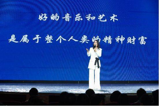 出海吧<strong></p>
<p>华夏理财险</strong>，姐姐！2024中国女性领航者大会暨天下女人国际论坛十周年庆典成功举行