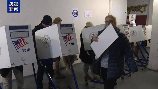 最新消息:特朗普<strong></p>
<p>当前理财</strong>,领先60票!关键“摇摆州”多个投票站遭遇炸弹威胁,延长投票时间!事发美国会大厦,一男子被捕