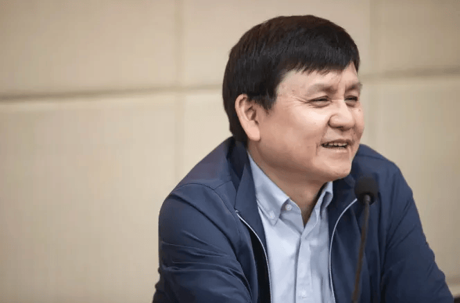 张文宏不做医生了？新身份曝光<strong></p>
<p>君融理财</strong>！网友：想到范志毅