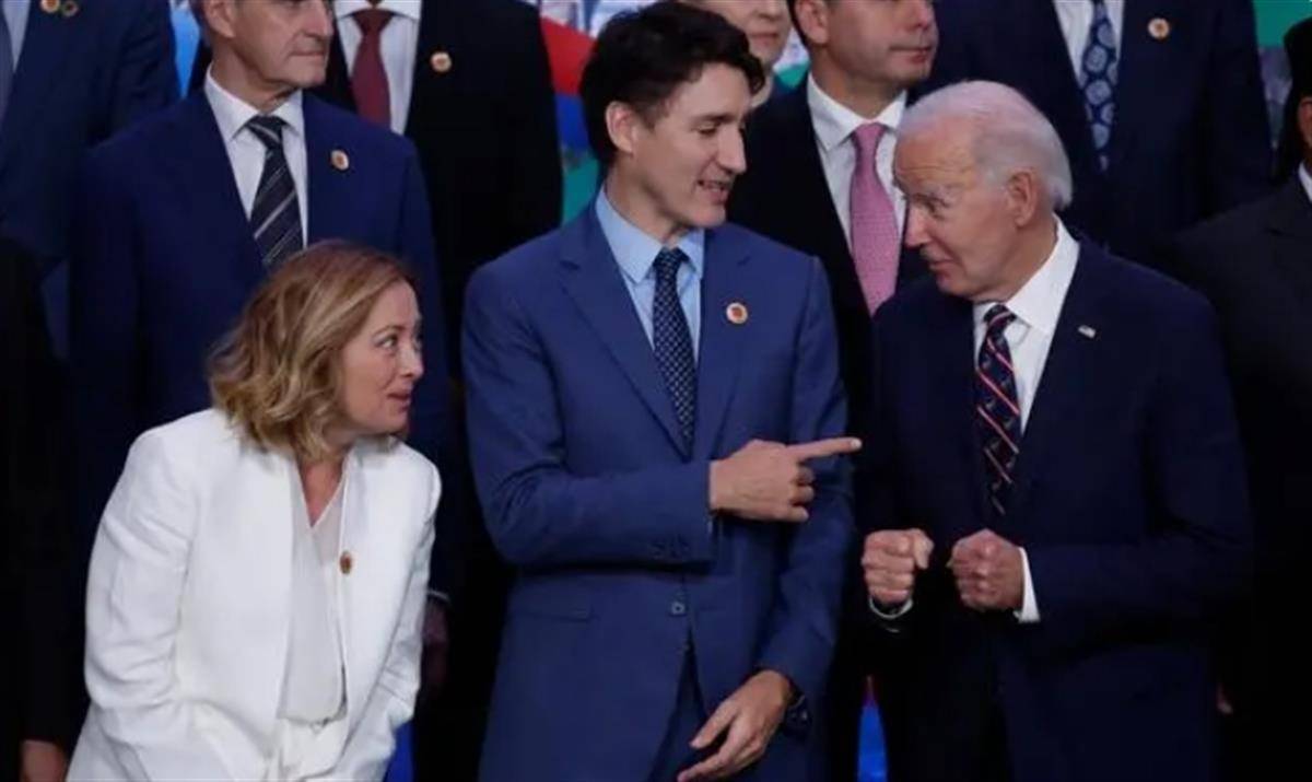 G20峰会“全家福”史上第一次重拍<strong></p>
<p>理财有什么用</strong>，拜登赶上任内最后一张“大合影”，此前白宫否认“被冷落”