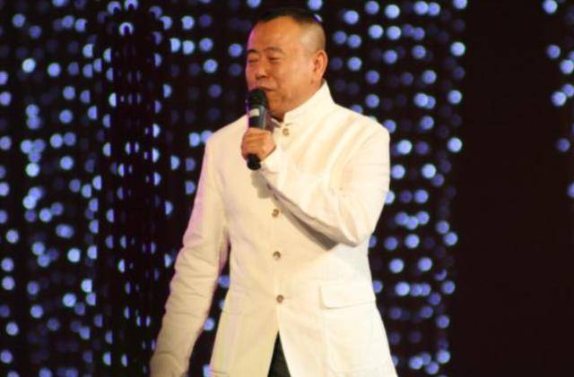 潘长江：我钱花一辈子也花不完<strong></p>
<p>白领理财</strong>，如今67岁却越活越“糊涂”了