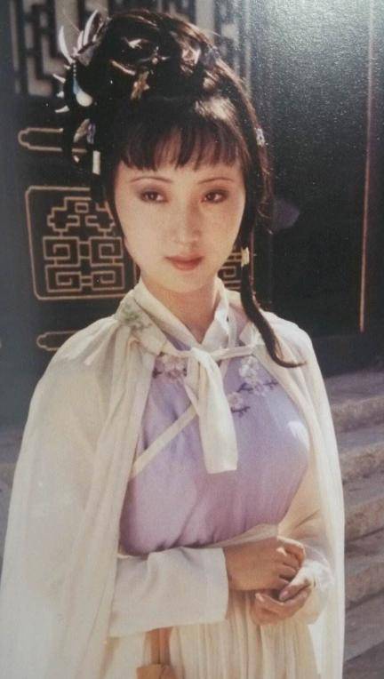 17岁少女神似林黛玉<strong></p>
<p>白领理财</strong>，艺考惊艳评委，网友惊呼：陈晓旭重生！