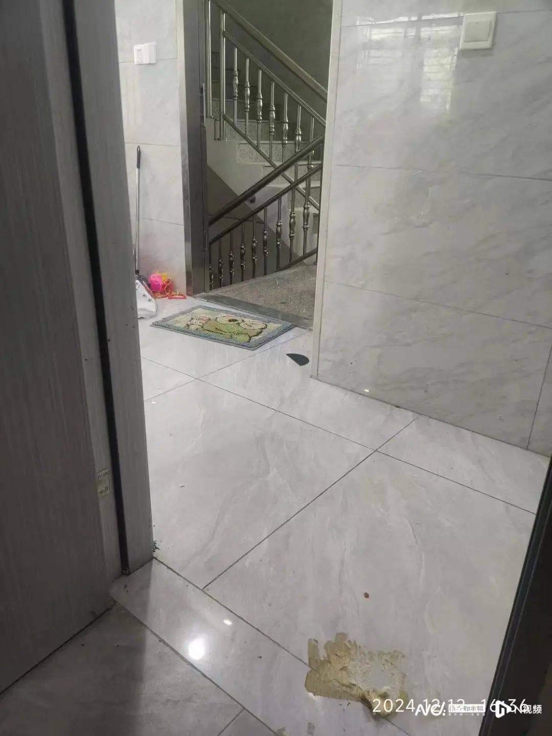 深圳一产妇在家产子<strong></p>
<p>理财 翻译</strong>，医院拒开出生证明？最新回应！
