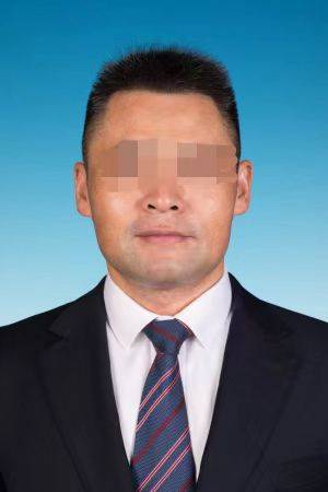 公告披露<strong></p>
<p>理财小程序</strong>！南宁被举报“强占人妻”的区长人大代表资格终止