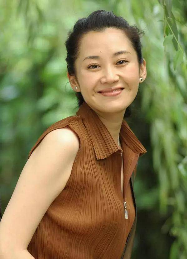 事实证明<strong></p>
<p>余额宝投资理财</strong>，55岁“无人敢娶”的许晴，才是真正的人间清醒！