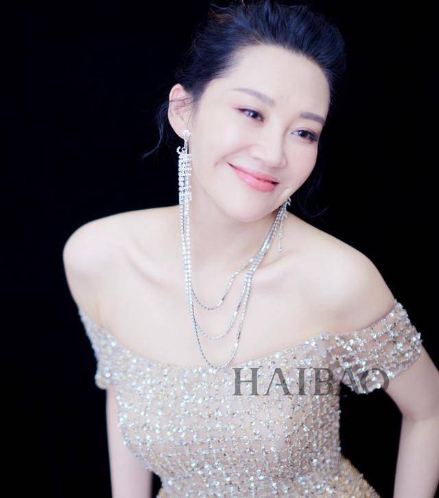 事实证明<strong></p>
<p>余额宝投资理财</strong>，55岁“无人敢娶”的许晴，才是真正的人间清醒！