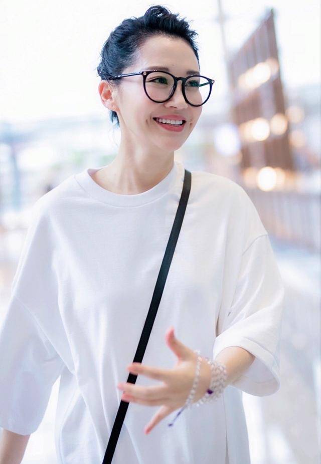 事实证明<strong></p>
<p>余额宝投资理财</strong>，55岁“无人敢娶”的许晴，才是真正的人间清醒！