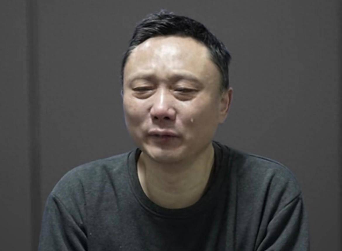 “就是太想当官”<strong></p>
<p>海银理财</strong>，曾任贵阳市副市长的他，流泪忏悔