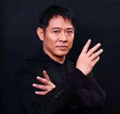 李连杰:后事一切从简<strong></p>
<p>个人理财方案</strong>，不用立碑也不用办丧事，树葬海葬都可以