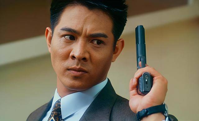 李连杰:后事一切从简<strong></p>
<p>个人理财方案</strong>，不用立碑也不用办丧事，树葬海葬都可以