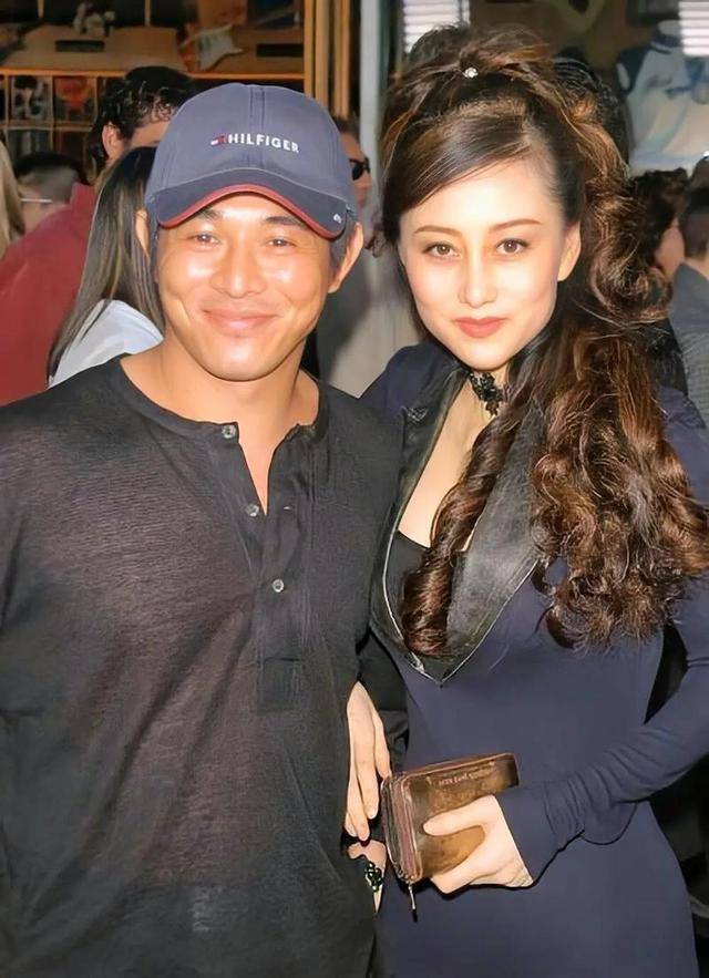 李连杰:后事一切从简<strong></p>
<p>个人理财方案</strong>，不用立碑也不用办丧事，树葬海葬都可以