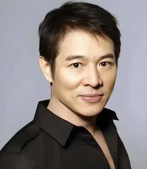 李连杰:后事一切从简<strong></p>
<p>个人理财方案</strong>，不用立碑也不用办丧事，树葬海葬都可以