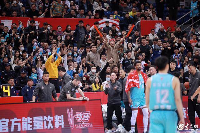 热血沸腾！青岛男篮最后三分钟14-0绝地翻盘<strong></p>
<p>理财最高</strong>，队史首次单赛季双杀辽宁