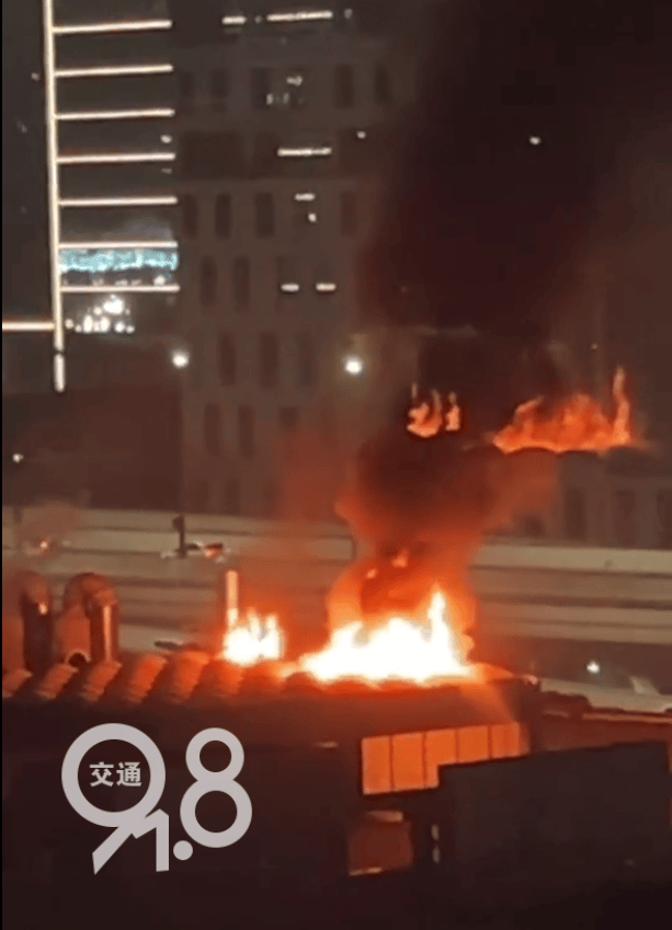 刚刚<strong></p>
<p>基金专户理财</strong>！杭州一建筑突发爆炸！