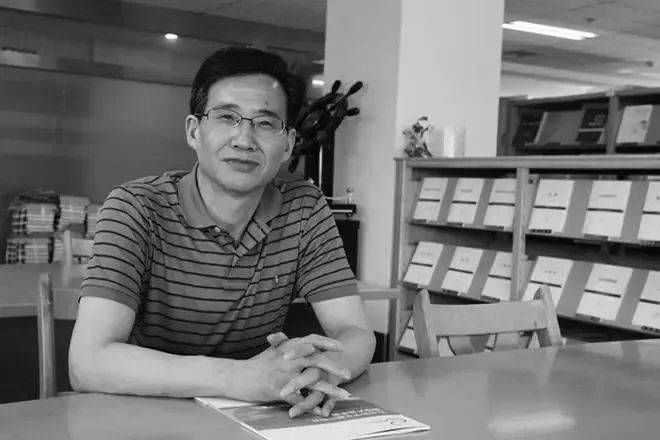 突传消息<strong></p>
<p>投资理财怎样</strong>，他因病医治无效，在济南去世，享年64岁