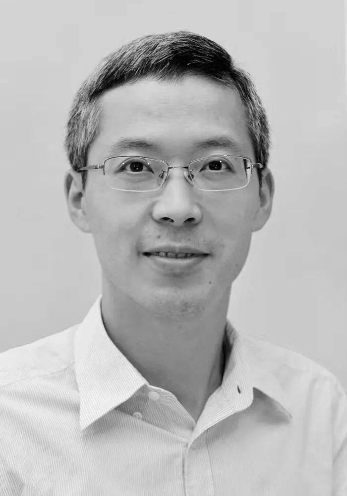 李锋博士遭遇意外离世<strong></p>
<p>投资理财网站</strong>，年仅48岁