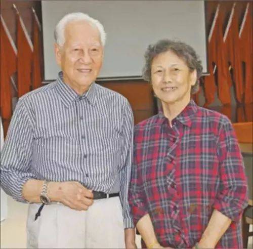 今天<strong></p>
<p>理财入门书</strong>，送别黄旭华院士！