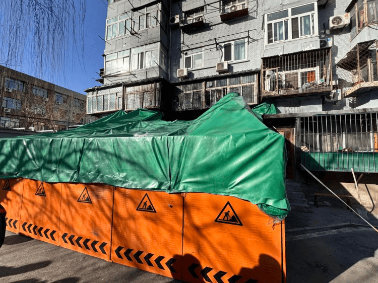 “你们不用管<strong></p>
<p>p2p理财跑路</strong>，出事我负责”！老人囤废品堵塞逃生路，不幸起火遇难