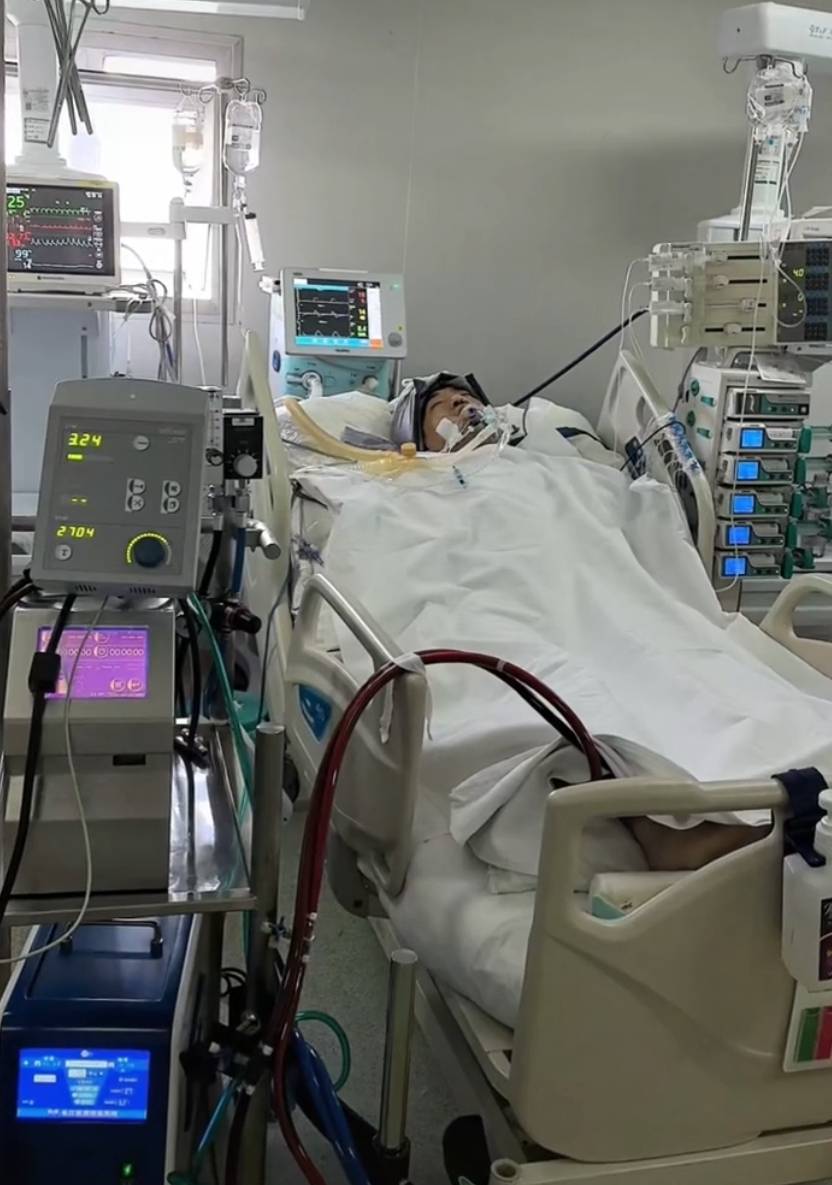 郑州暴雨中砸车救人“菜刀哥”突发疾病进ICU<strong></p>
<p>p2p理财跑路</strong>，呼吸心脏骤停病因未知，家属紧急求助