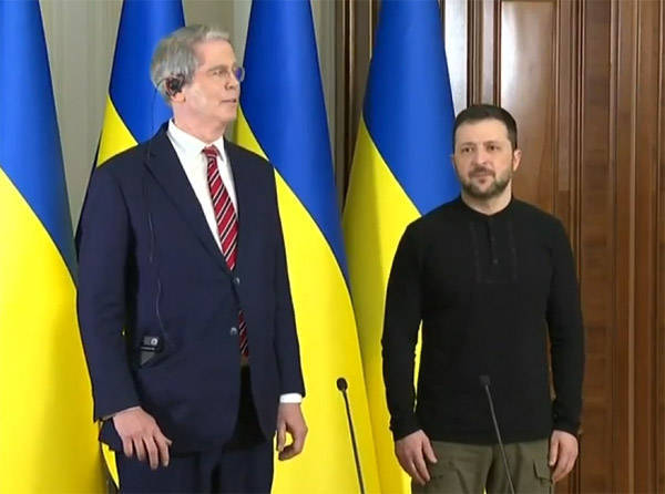 美国财政部长被泽连斯基的怒吼“吓到颤抖”<strong></p>
<p>银行理财表</strong>?英媒:假消息