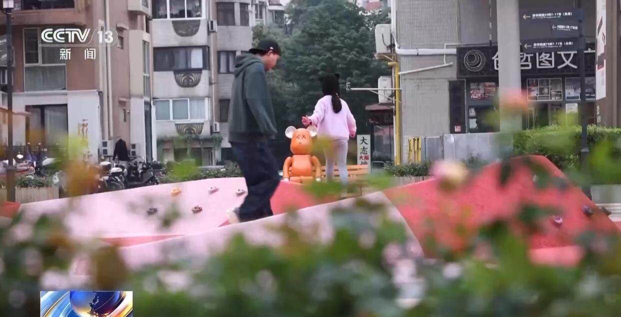 独身女子病逝后叔姑舅姨9人争遗产<strong></p>
<p>银行理财表</strong>，房产为何收归国家？案例释法→
