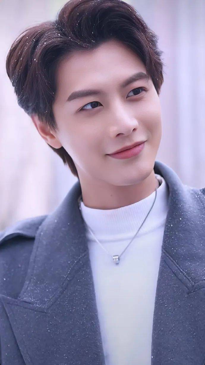 “顶流”演员被曝出轨塌房<strong></p>
<p>银行理财产品</strong>！于正紧急换角！