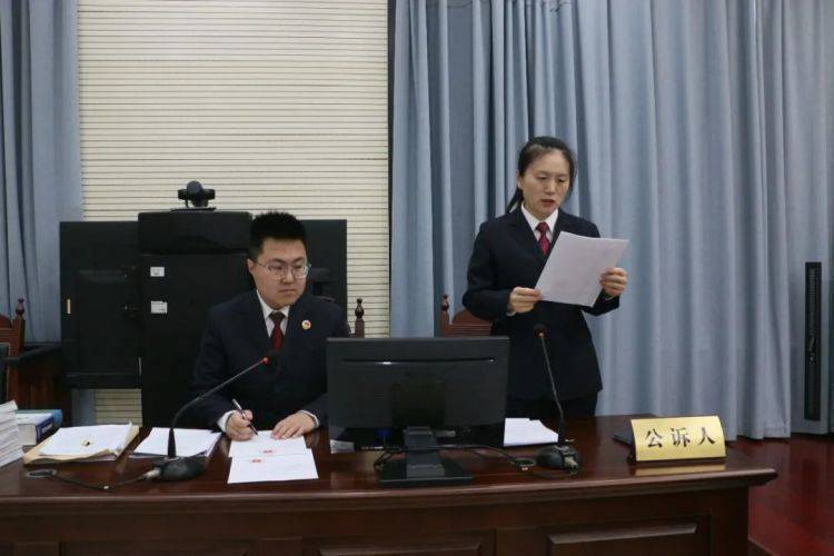 淄博一肉摊卖“假肉”<strong></p>
<p>陆金所理财产品</strong>!王某某、周某等17人被一锅端