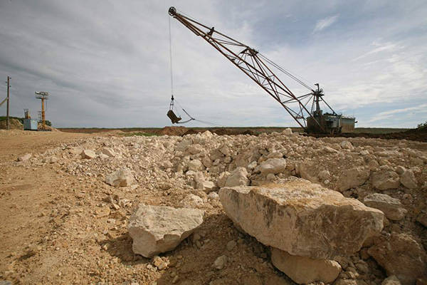 俄官员:俄美已启动有关俄罗斯稀土金属项目的讨论