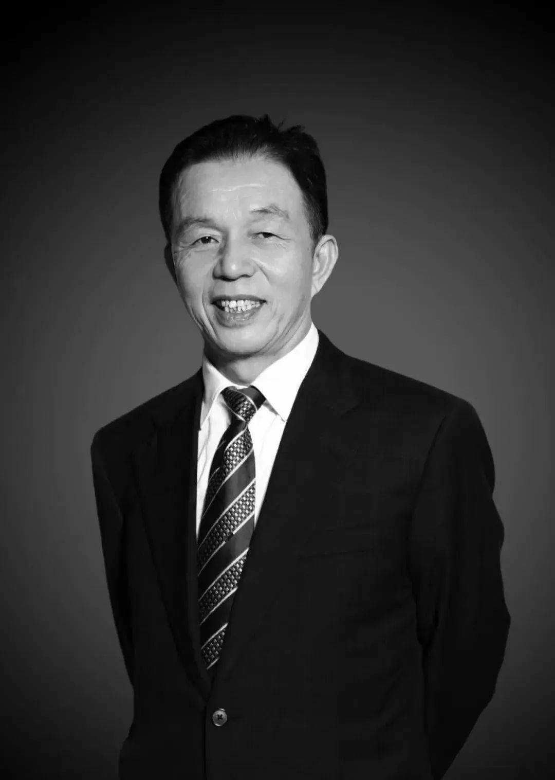 著名企业官网变黑白<strong></p>
<p>该如何理财</strong>！凌晨讣告：创始人病逝