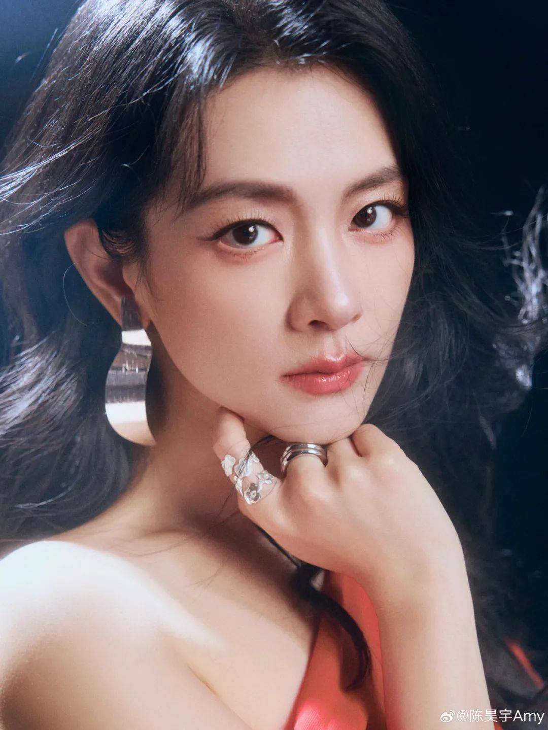 忍无可忍<strong></p>
<p>该如何理财</strong>！女演员凌晨发文怒斥：令人无法原谅的恶劣行为！