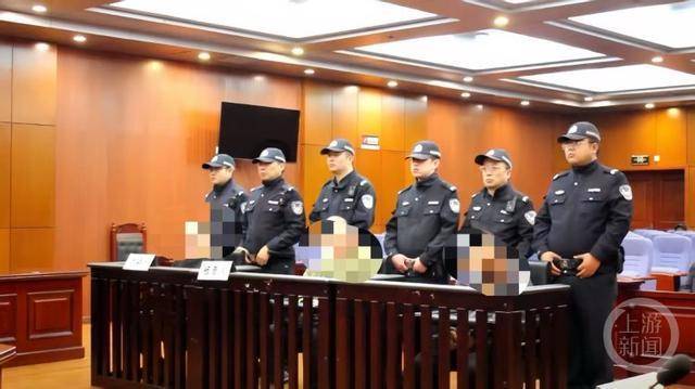 盗墓贼自制工具荒山盗墓获得三件青铜器<strong></p>
<p>该如何理财</strong>，西安古玩商人斥资2000万参与倒卖获刑10年！