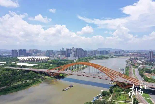 给五区干部开会<strong></p>
<p>怎么从网上理财</strong>，佛山市委书记发出“灵魂三问”