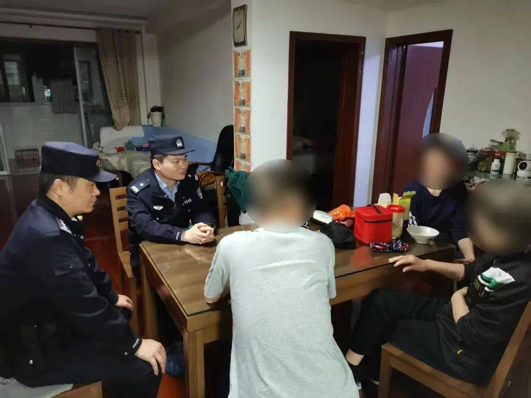 疯狂买入<strong></p>
<p>理财包括</strong>！镇江一大爷花了164万！结果……