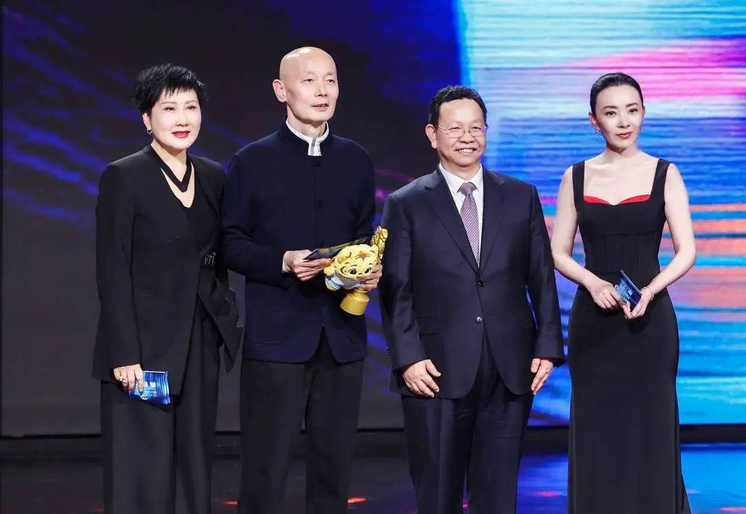 官方正式公布<strong></p>
<p>阿里理财</strong>！确认是葛优