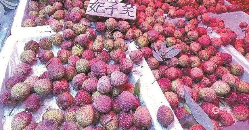 大跳水<strong></p>
<p>理财凤凰</strong>，暴跌40%！老板：一天一个价，估计还要跌