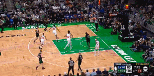 NBA季后赛|知耻后勇<strong></p>
<p>理财帝</strong>，绿军127：102尼克斯，扳回一城