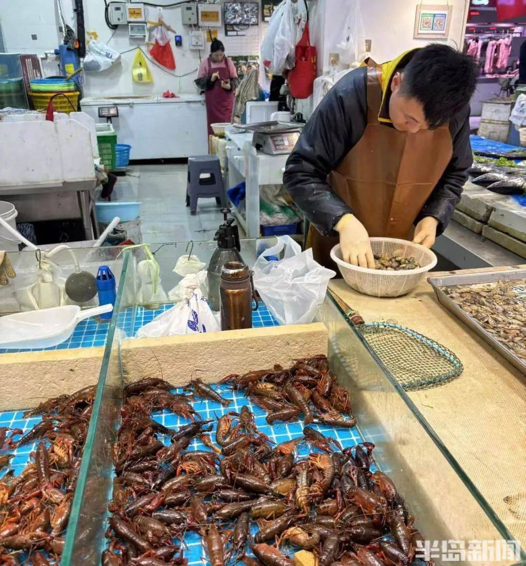 价格暴跌近50%<strong></p>
<p>理财帝</strong>！“接下来还会降”！青岛正大量上市……