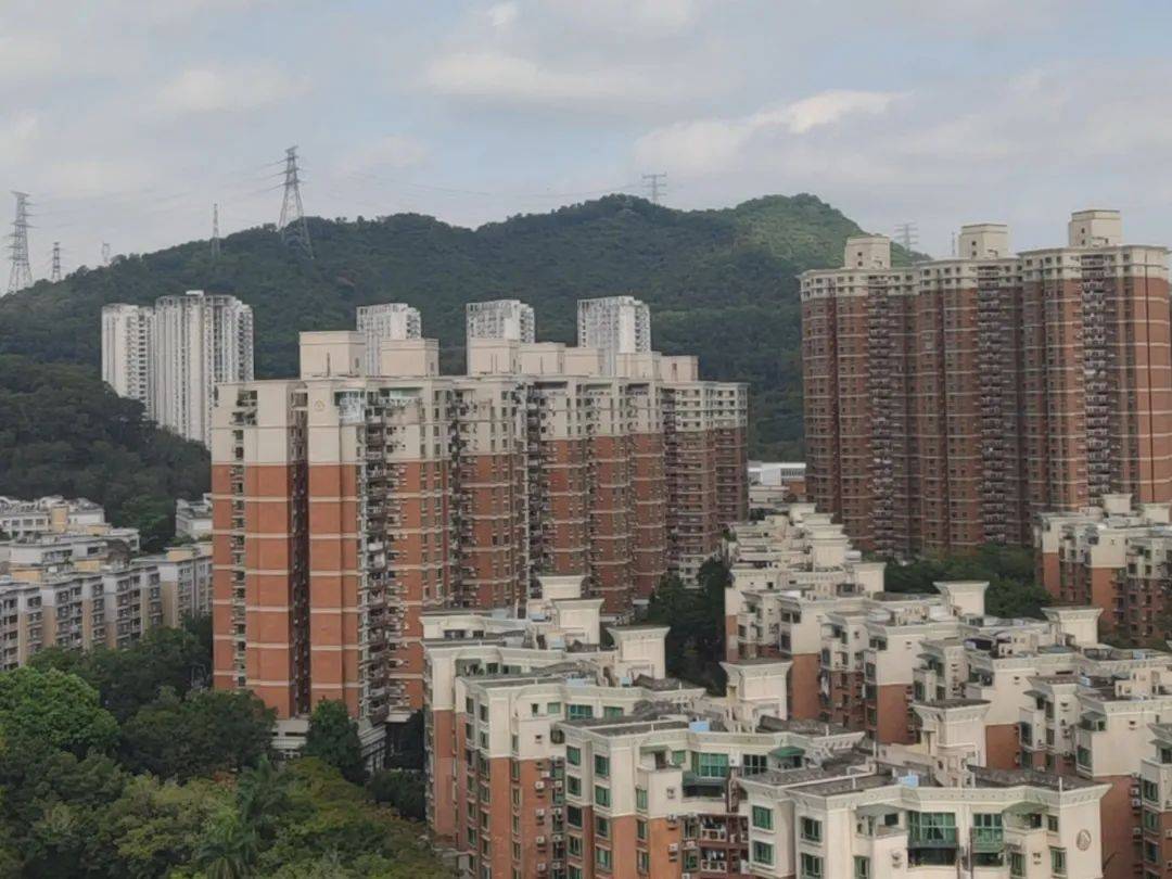 “一小时飞过8架”“感觉屋在抖”！深圳有小区遭遇<strong></p>
<p>银行理财投资</strong>，市民：睡不着