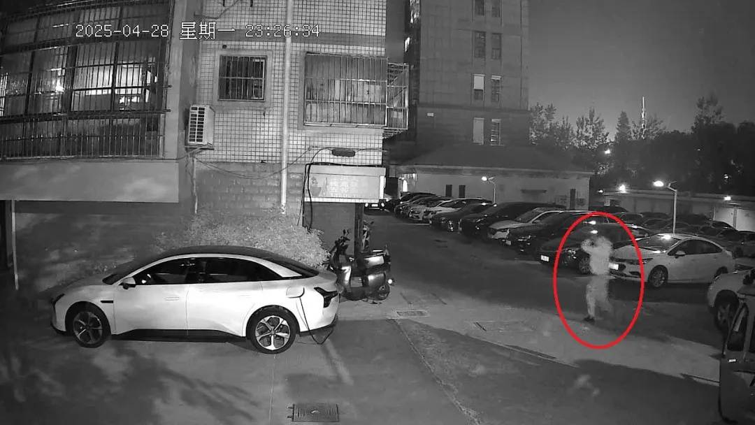 江苏一男子戴仿真“人皮”面具入室盗窃<strong></p>
<p>权益理财</strong>，流窜多个小区作案，涉案金额达15万余元