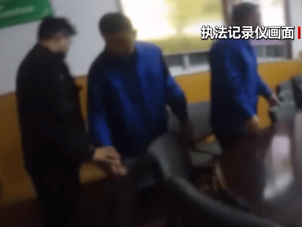 石家庄警方侦破驾考舞弊案：考场负责人竟是“内鬼”<strong></p>
<p>金融理财基础</strong>，考试电脑被远程控制