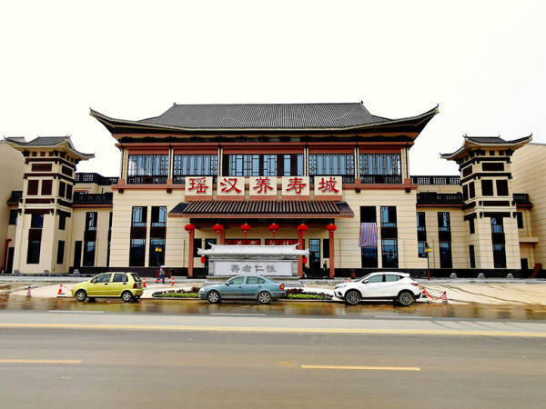 桂林16.5亿烂尾项目被中央通报批评<strong></p>
<p>理财资格</strong>，时任县委书记挪用6500万元财政资金强行上马
