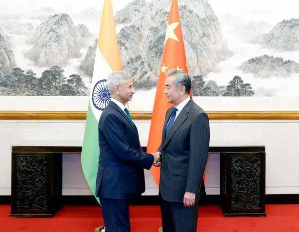 叫中国名字<strong></p>
<p>理财新浪</strong>，娶日本妻子，5年没见的印度外长来了