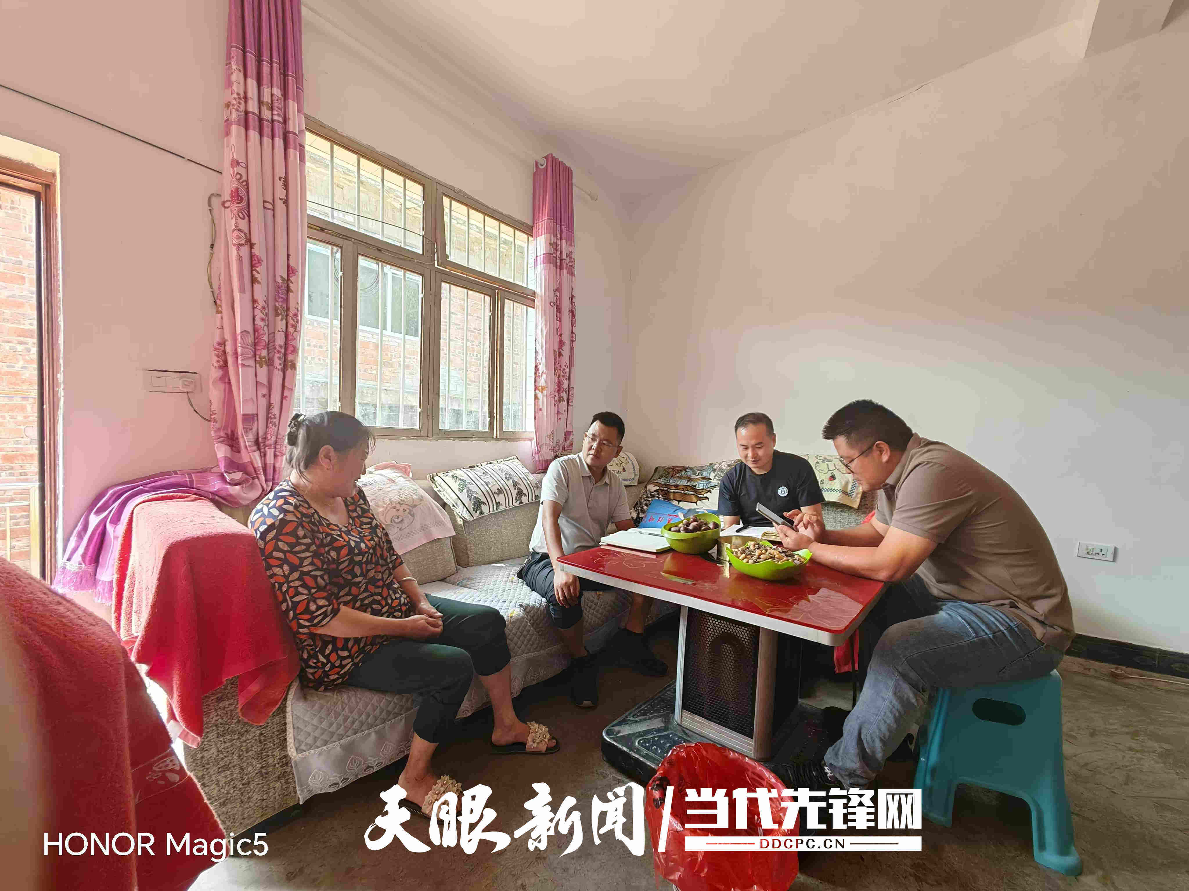 扎根基层<strong></p>
<p>理财新浪</strong>！他用初心交出一份有温度的答卷