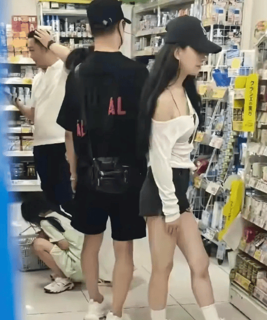 汪峰与森林北两家人同游日本<strong></p>
<p>银行的投资理财</strong>，包括与章子怡所生的一对儿女，氛围相处融洽